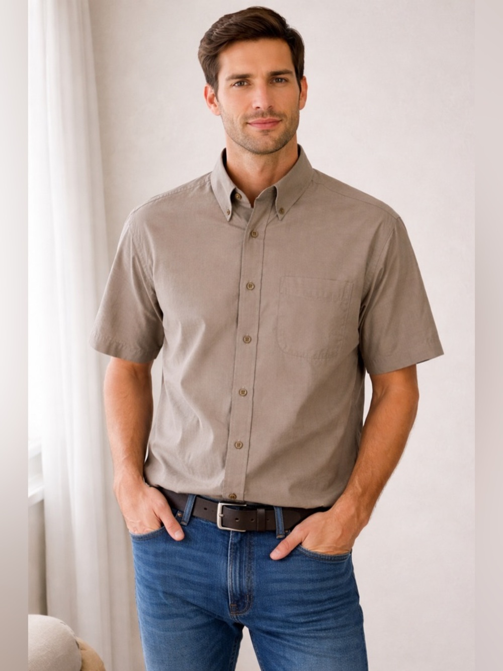 Roundtree & Yorke Short-Sleeve Button-Down Shirt in Taupe